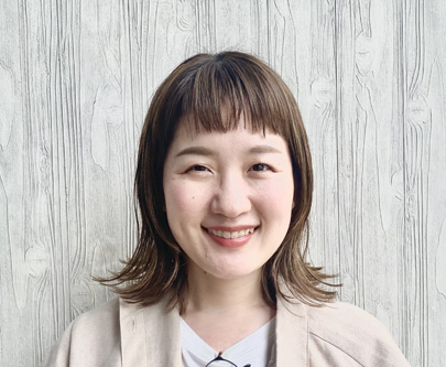 高見　麻依奈（たかみ　まいな）氏
